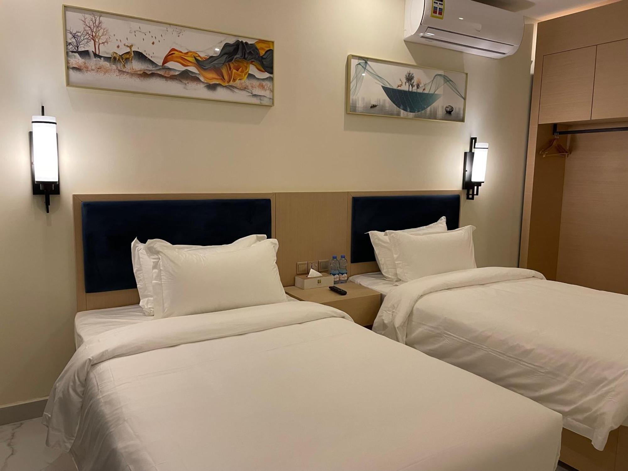 Season Inn Hotel Barka Esterno foto