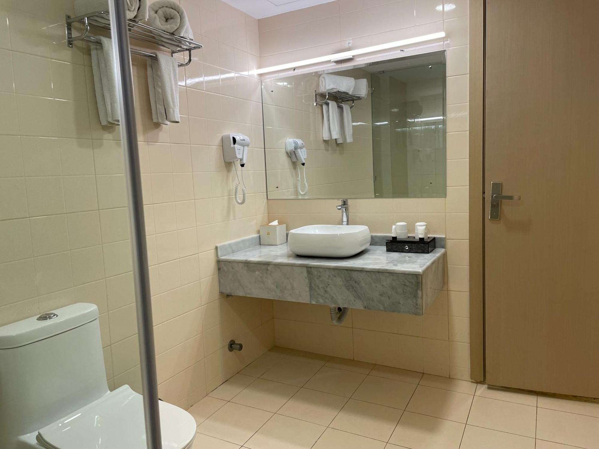 Season Inn Hotel Barka Esterno foto